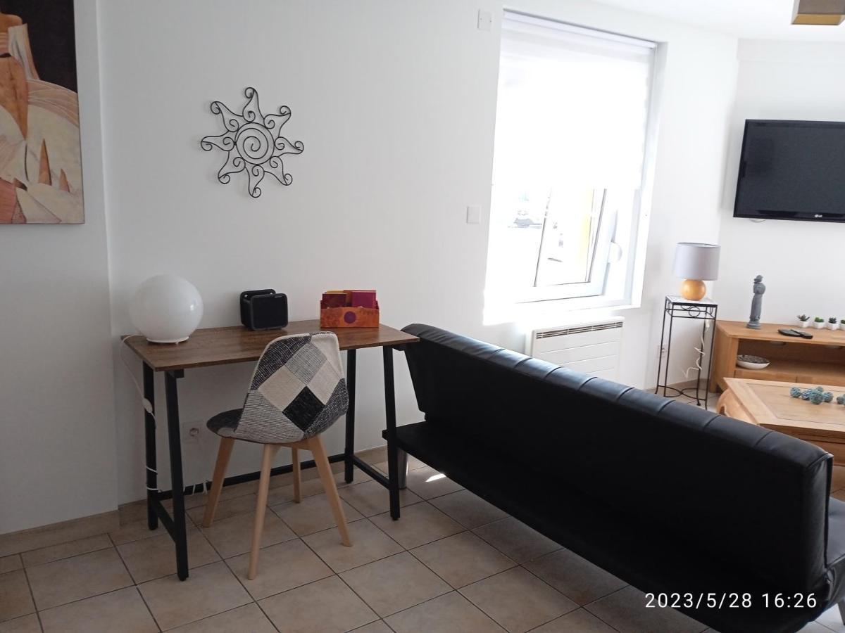 Comme A La Maison Calais Zewnętrze zdjęcie